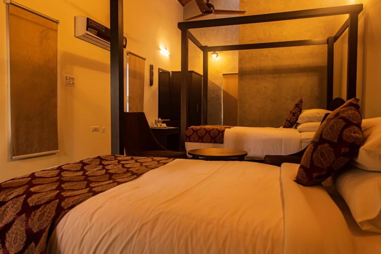 Brown Town Resort & Spa Хайдарабад Экстерьер фото