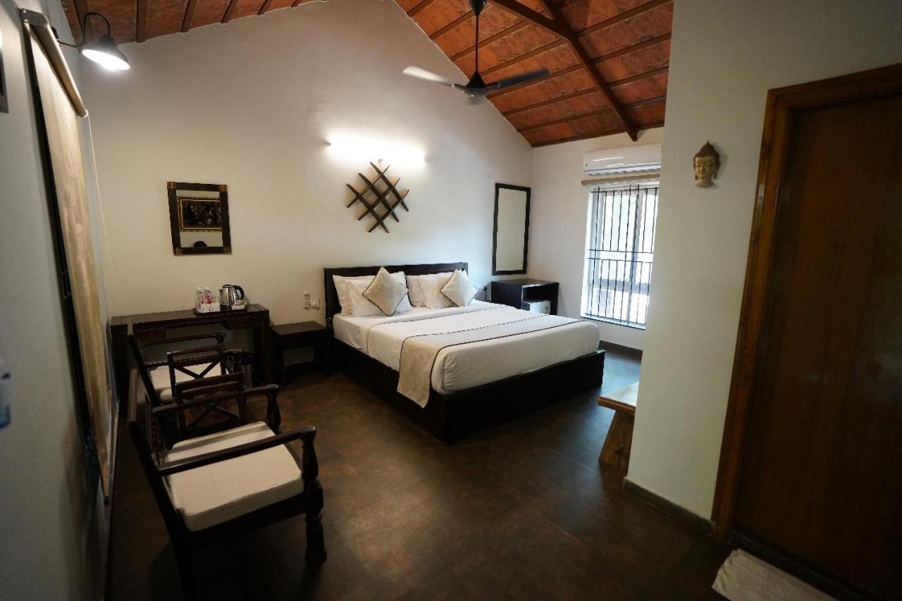 Brown Town Resort & Spa Хайдарабад Экстерьер фото