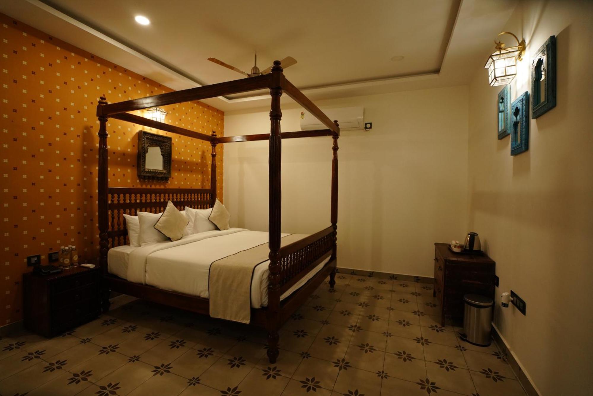 Brown Town Resort & Spa Хайдарабад Экстерьер фото